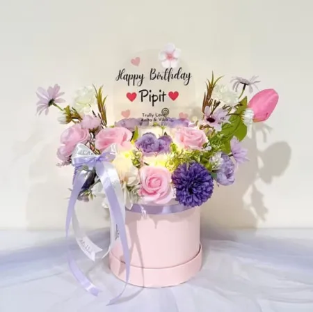 Bloom Box Akrilik Ucapan Ulang Tahun Tual